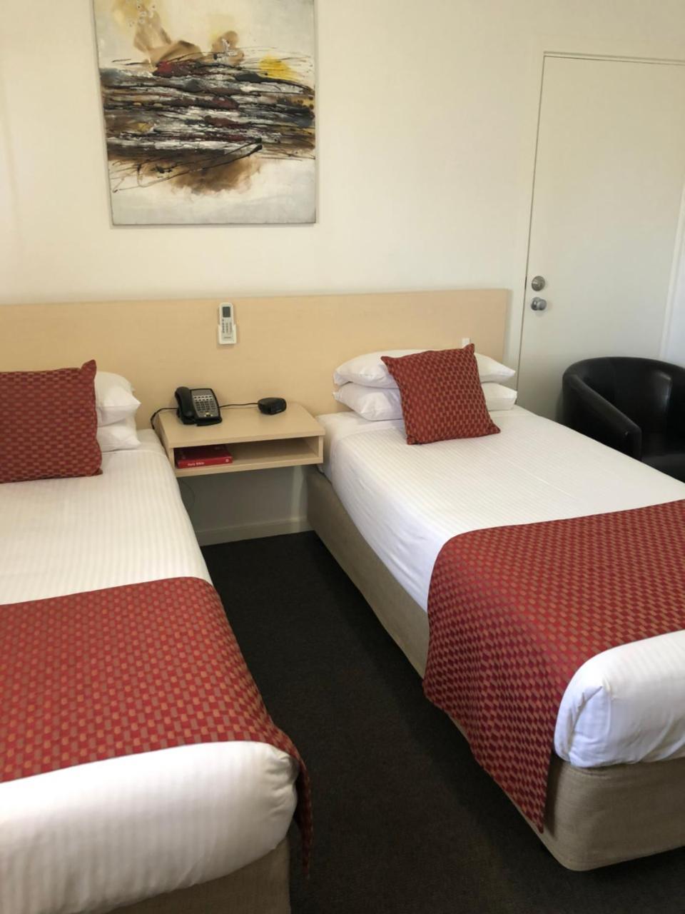 Adelaide Airport Motel Bagian luar foto